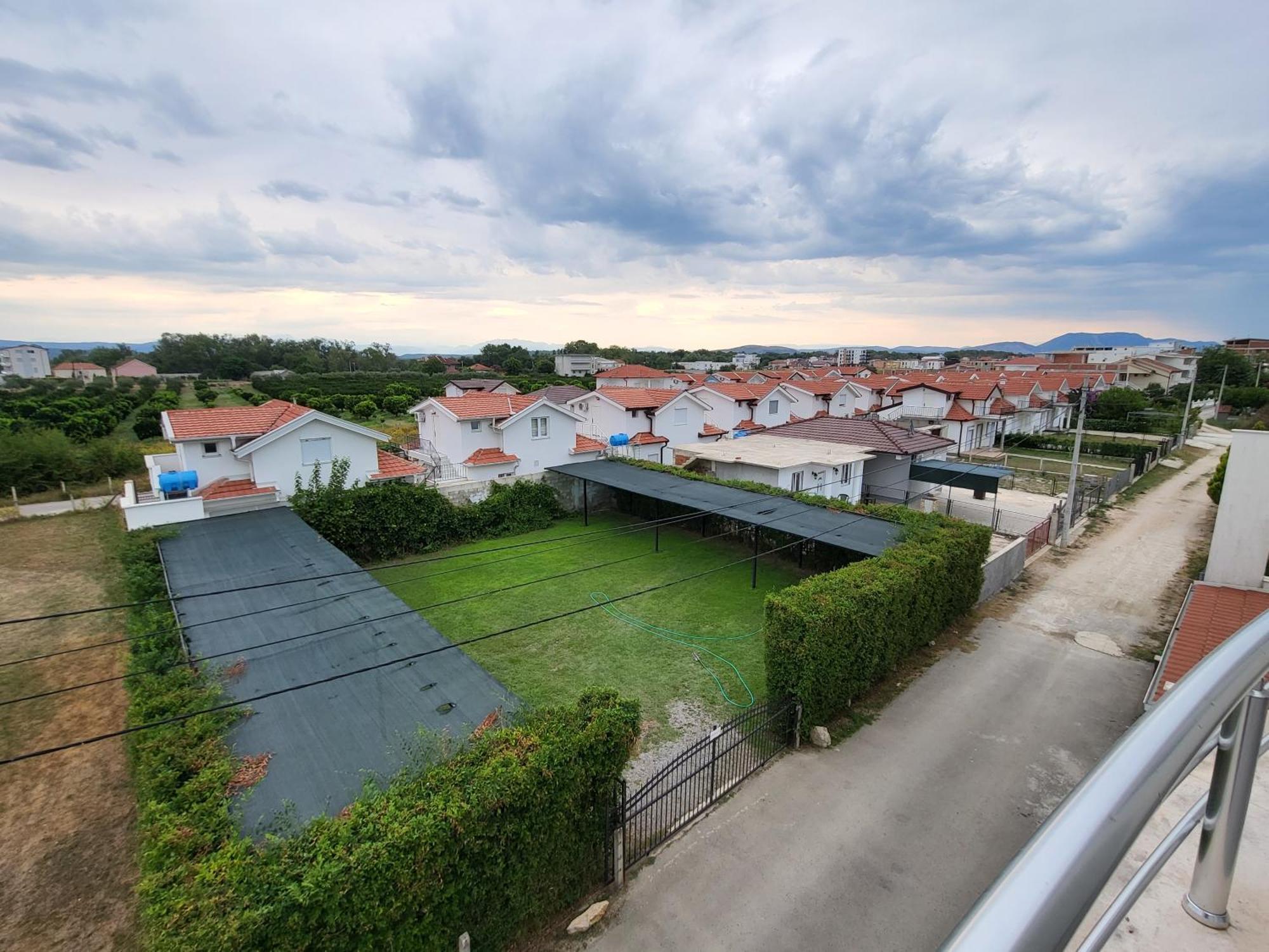 Apartmani Vila Milaris Ulcinj Exterior photo